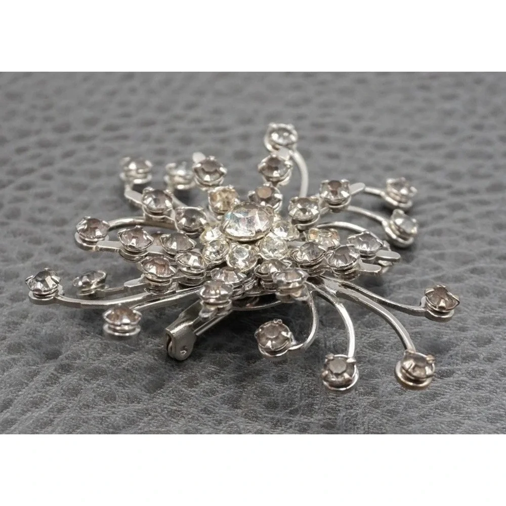 Vintage Rhinestone Abstract Starburst Brooch Pin Silver Tone